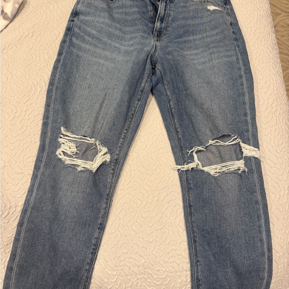 American Eagle Women's Distressed Mom Jeans